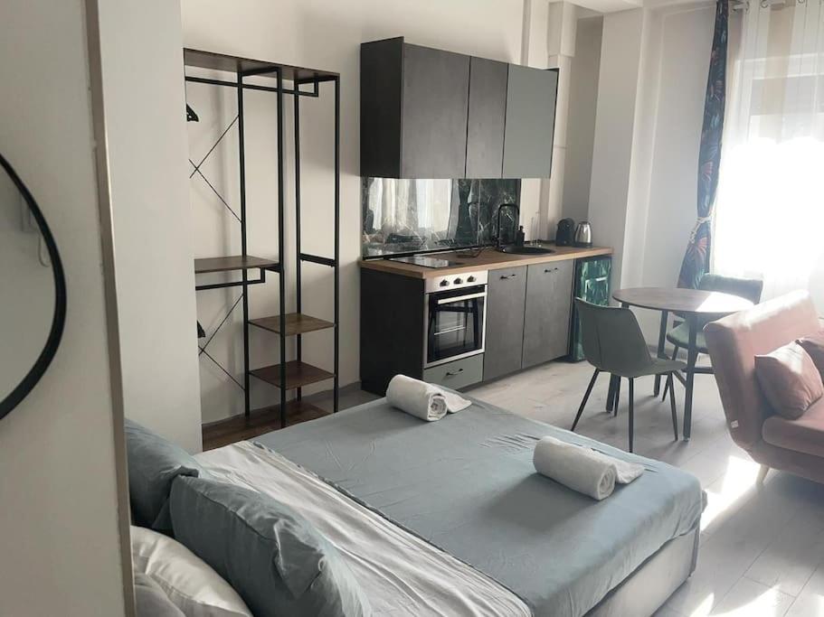 Apartamento Leo'S Corner In Milán Exterior foto